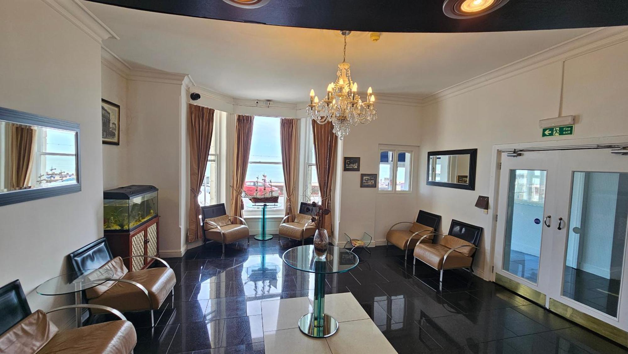 The Strand Hotel Ήστμπορν Εξωτερικό φωτογραφία
